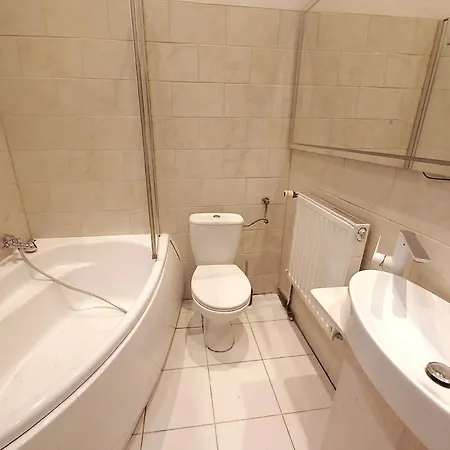 Apartment Old Town - 3 Bedrooms Soltyka Str S4