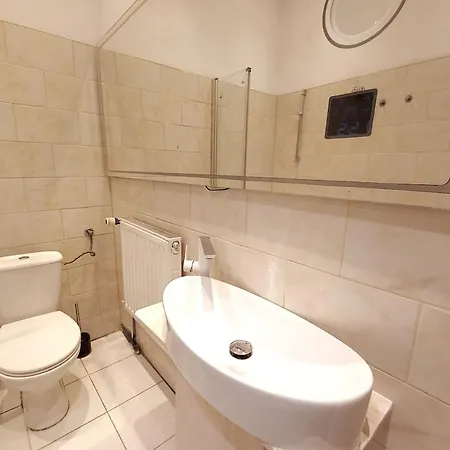 Old Town - 3 Bedrooms Soltyka S4 * Krakow